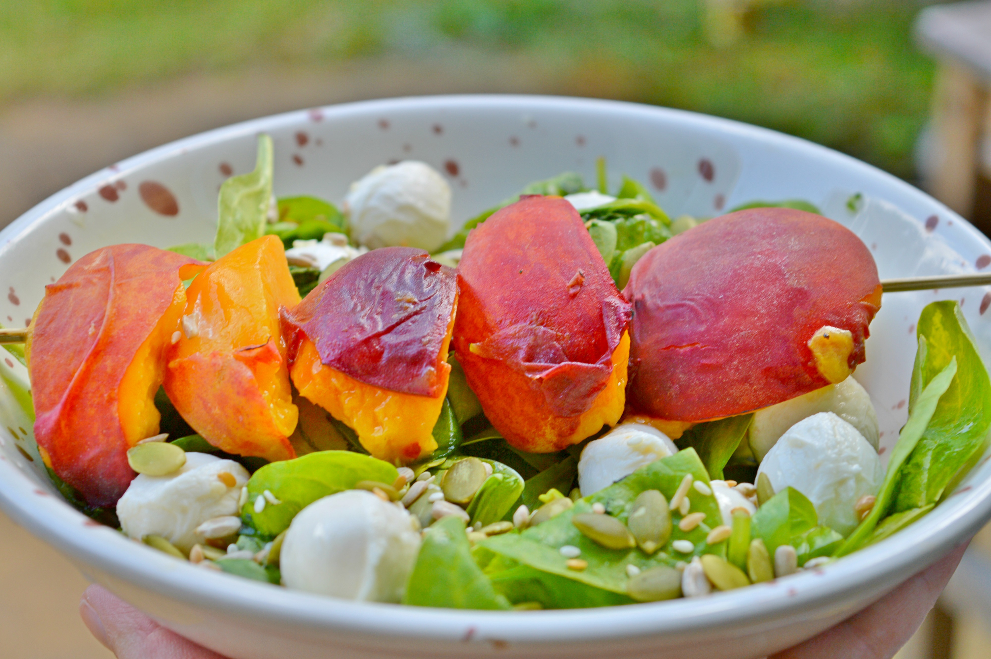 Peach, Mozzarella & Spinach Salad