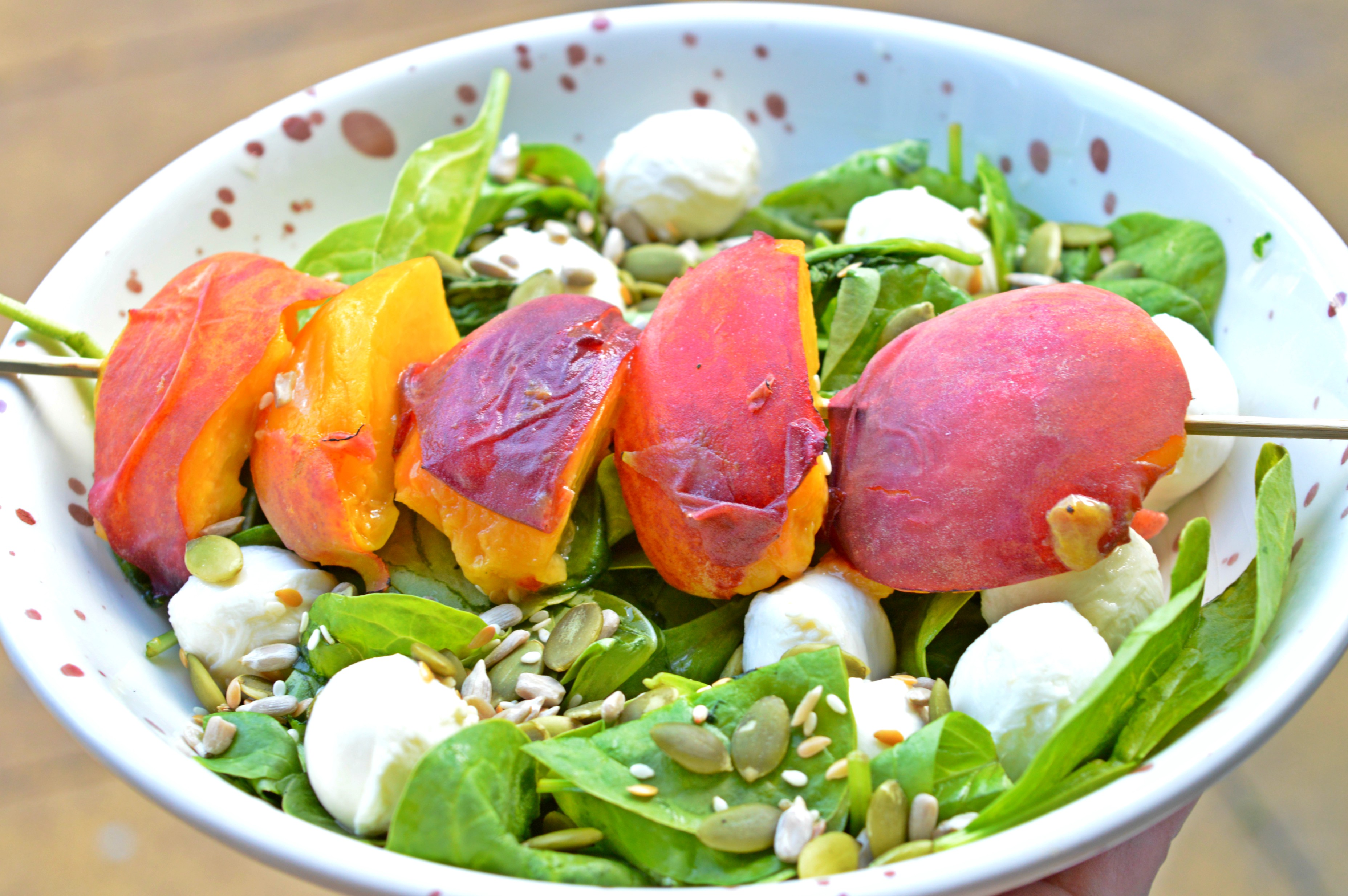 Peach, Mozzarella & Spinach Salad
