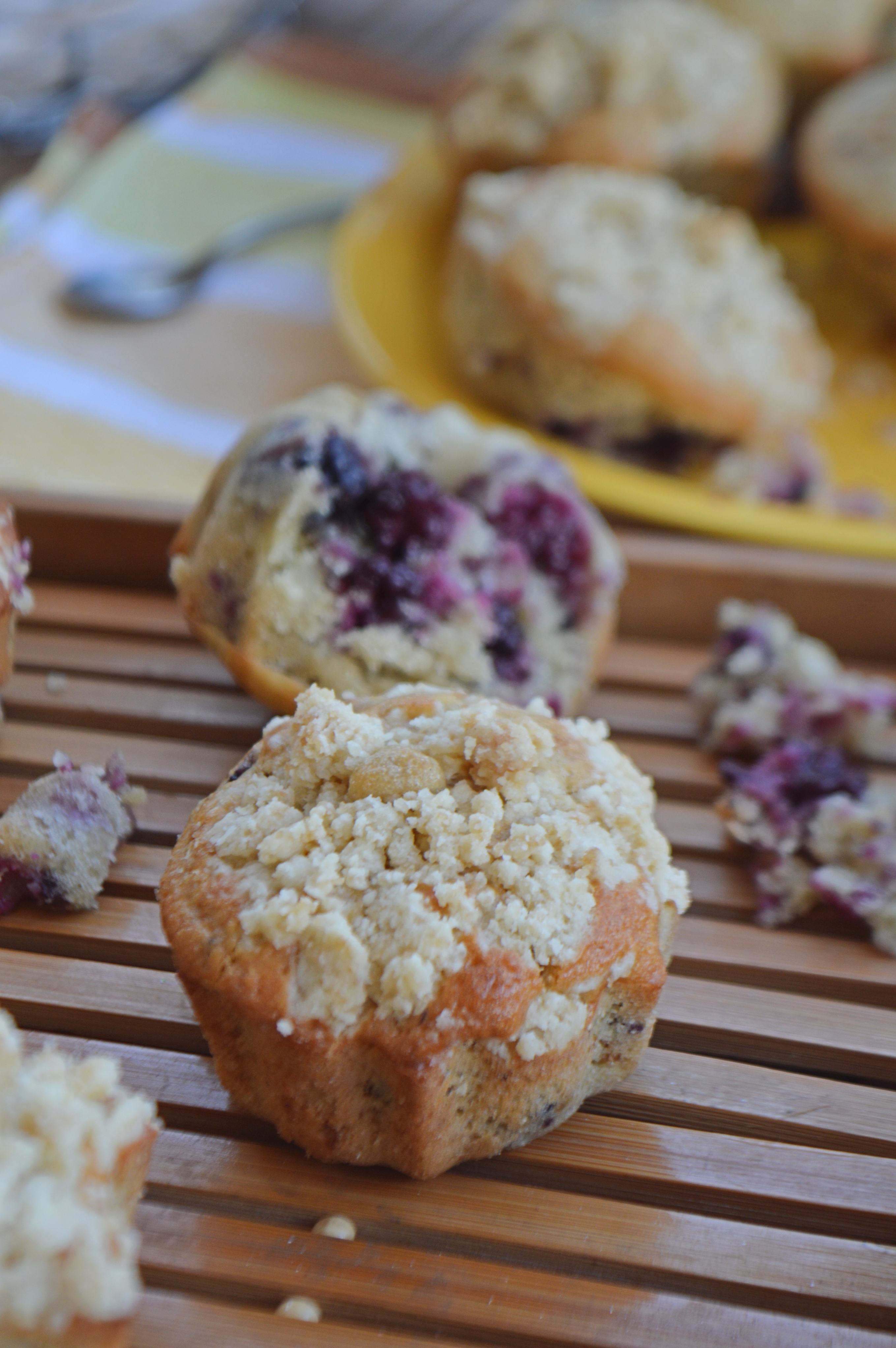 Easy Blackberry Streusel Muffins