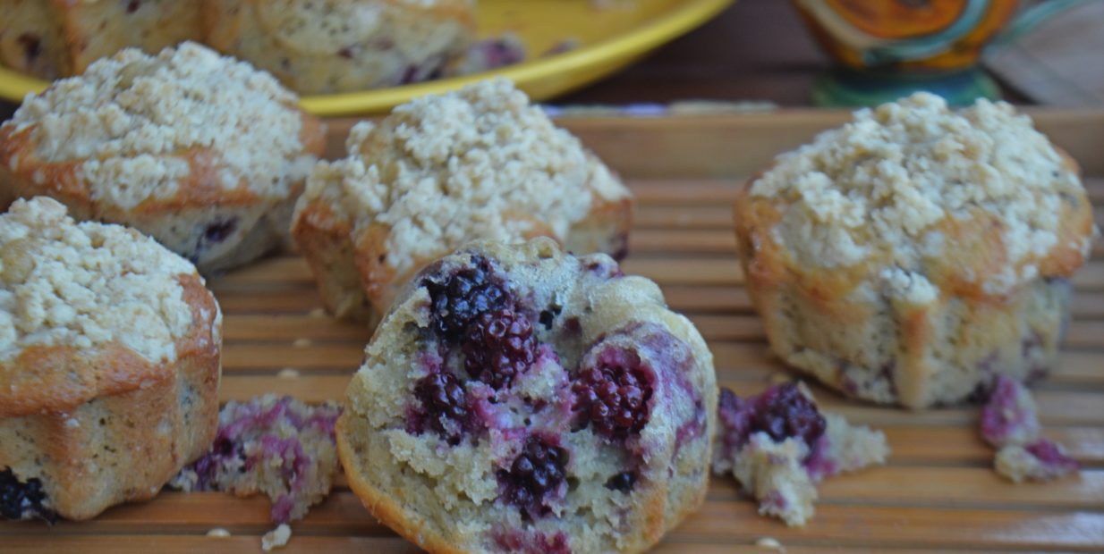 Easy Blackberry Streusel Muffins