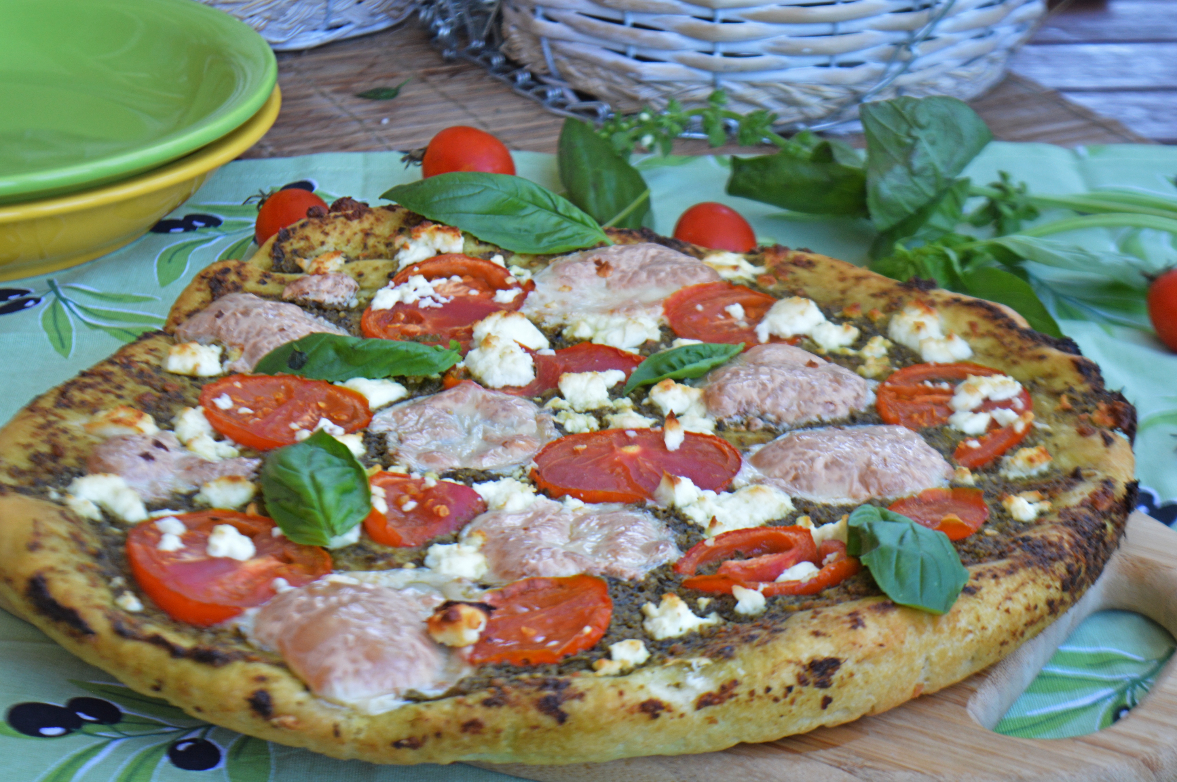 Goat's Cheese & Pesto Pizza