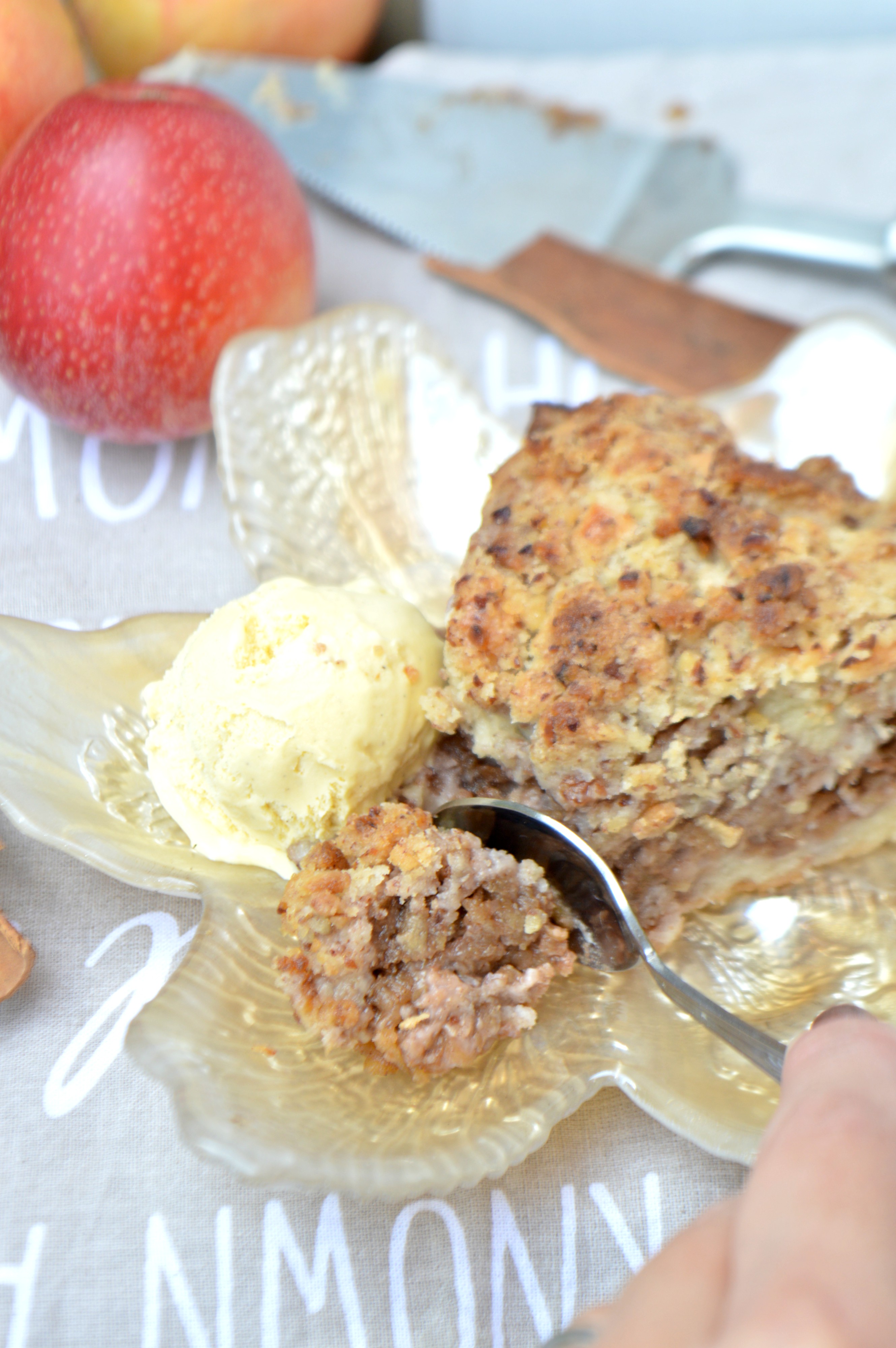 Easy Apple Crumble