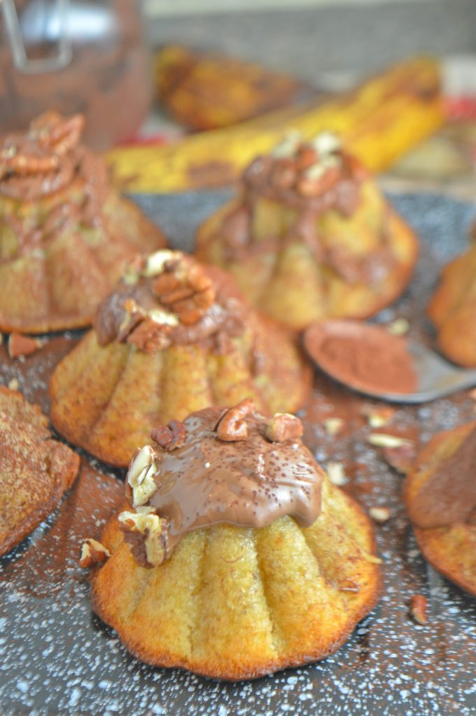 Banana Chocolate Mini Cakes