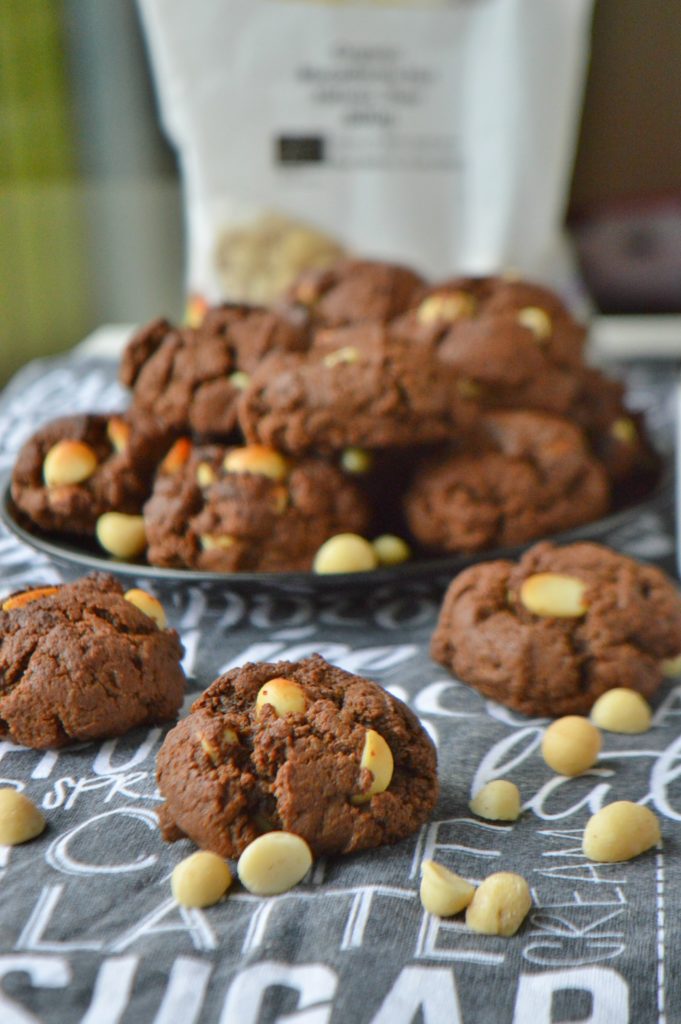 Healthy Macadamia Nut & Carob Powder Cookies