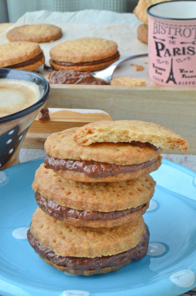 Shortbread Sandwich Biscuits
