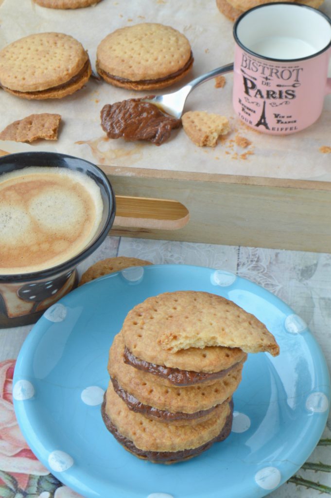 Shortbread Sandwich Biscuits