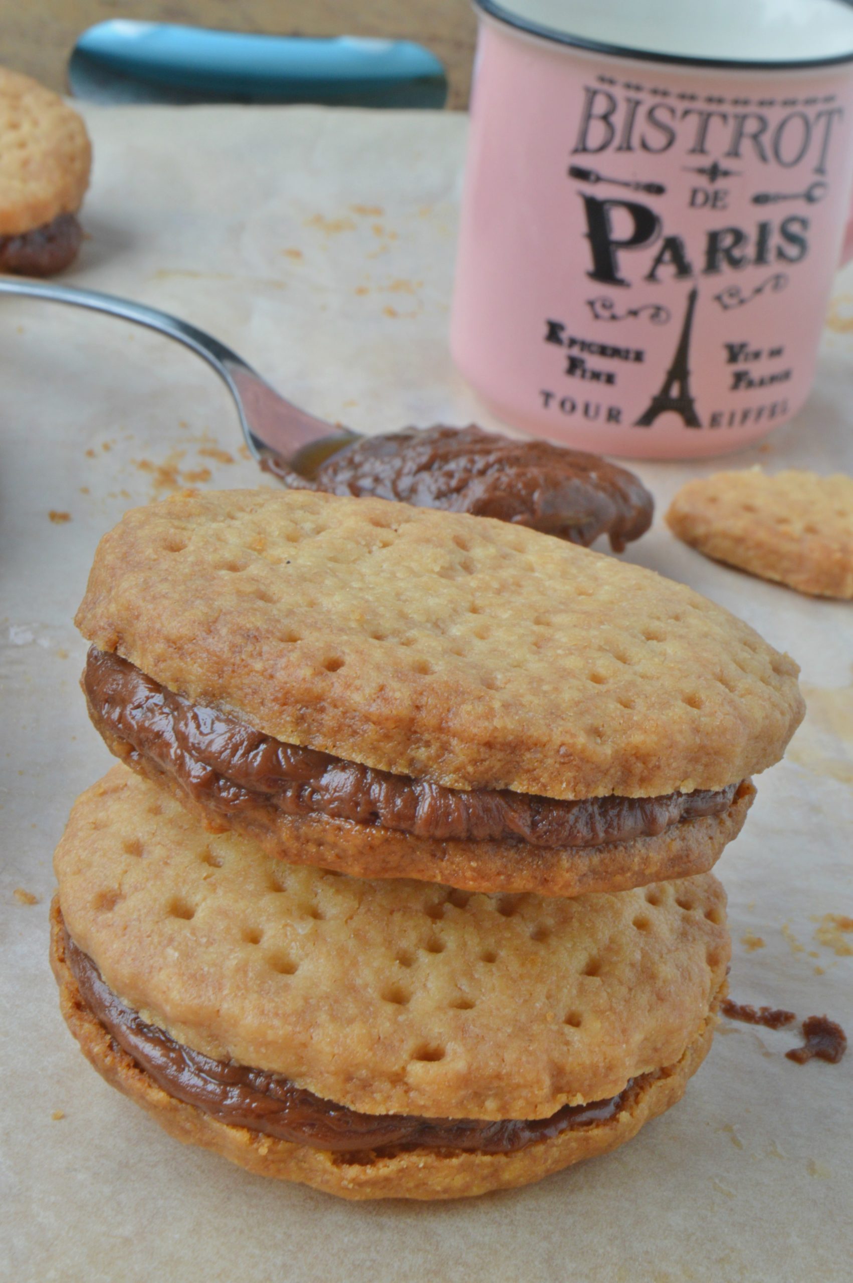 Shortbread Sandwich Biscuits