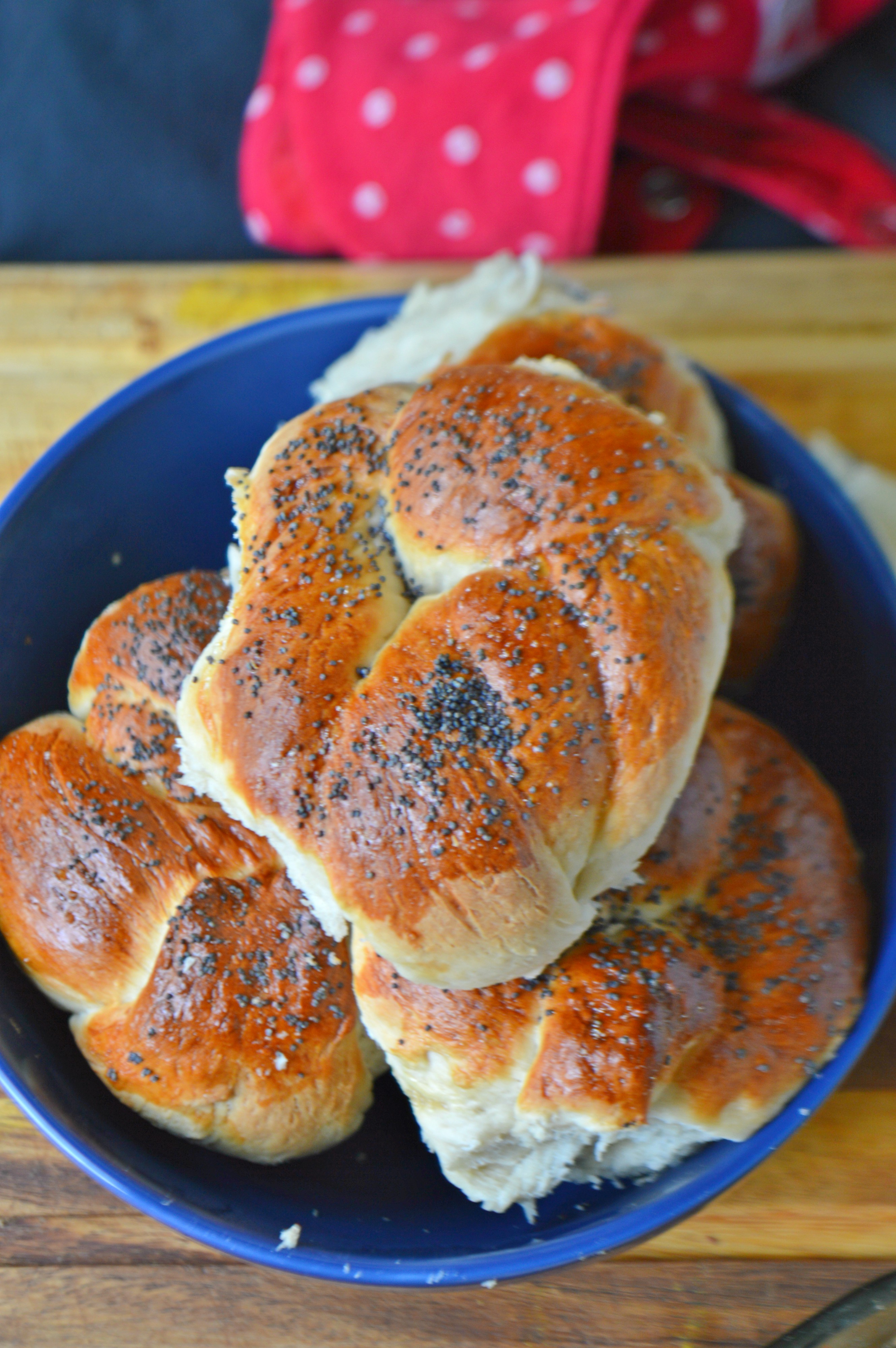 Poppy Seed Bread Knots