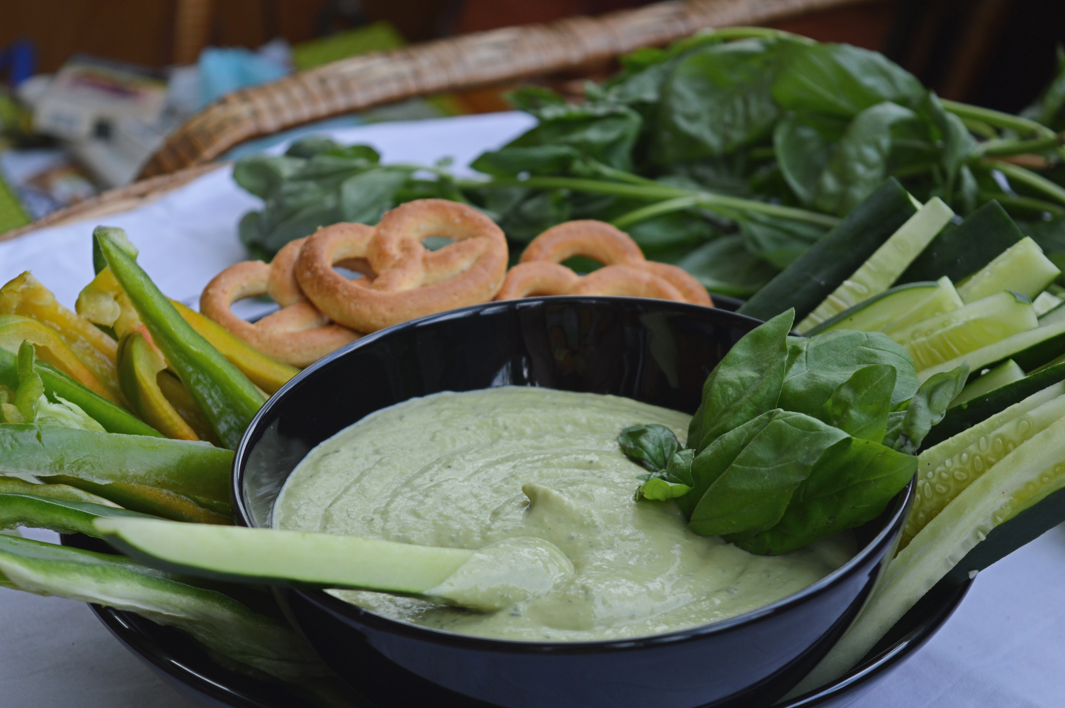 Creamy Basil Hummus