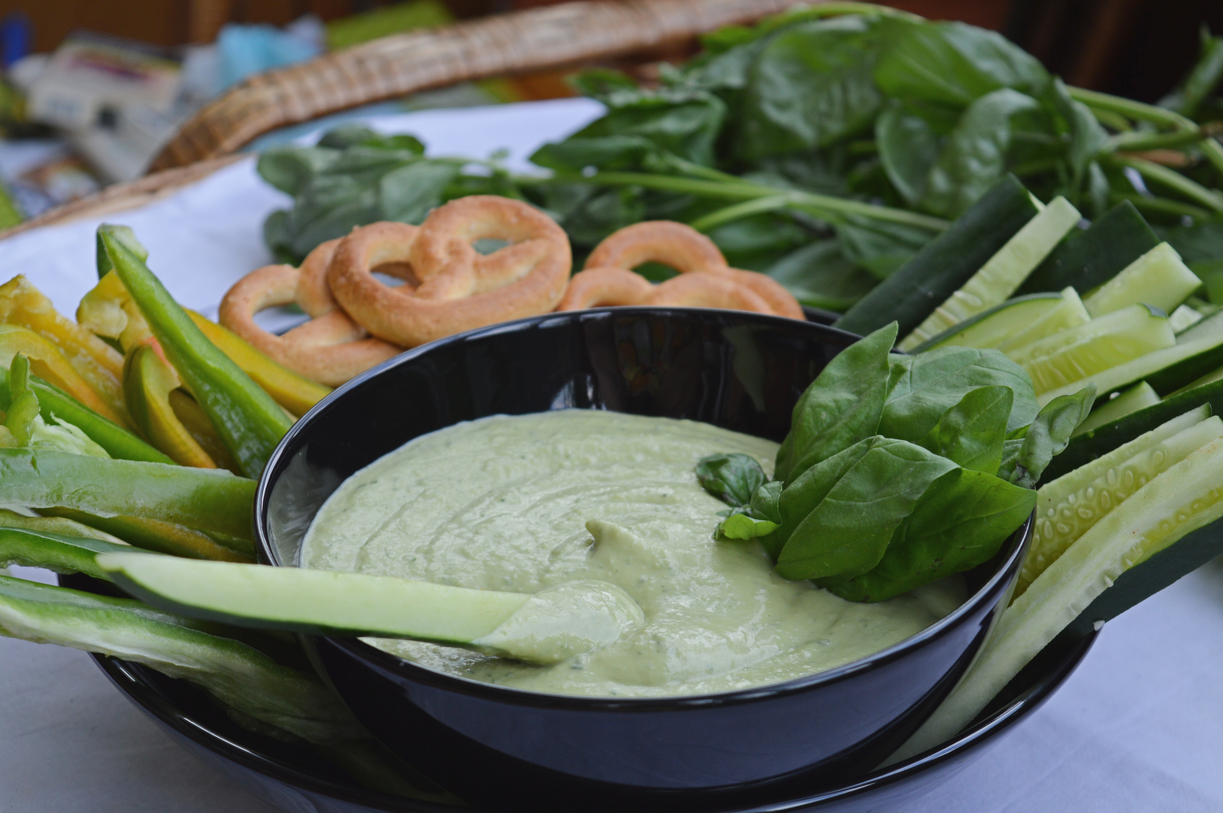 Creamy Basil Hummus