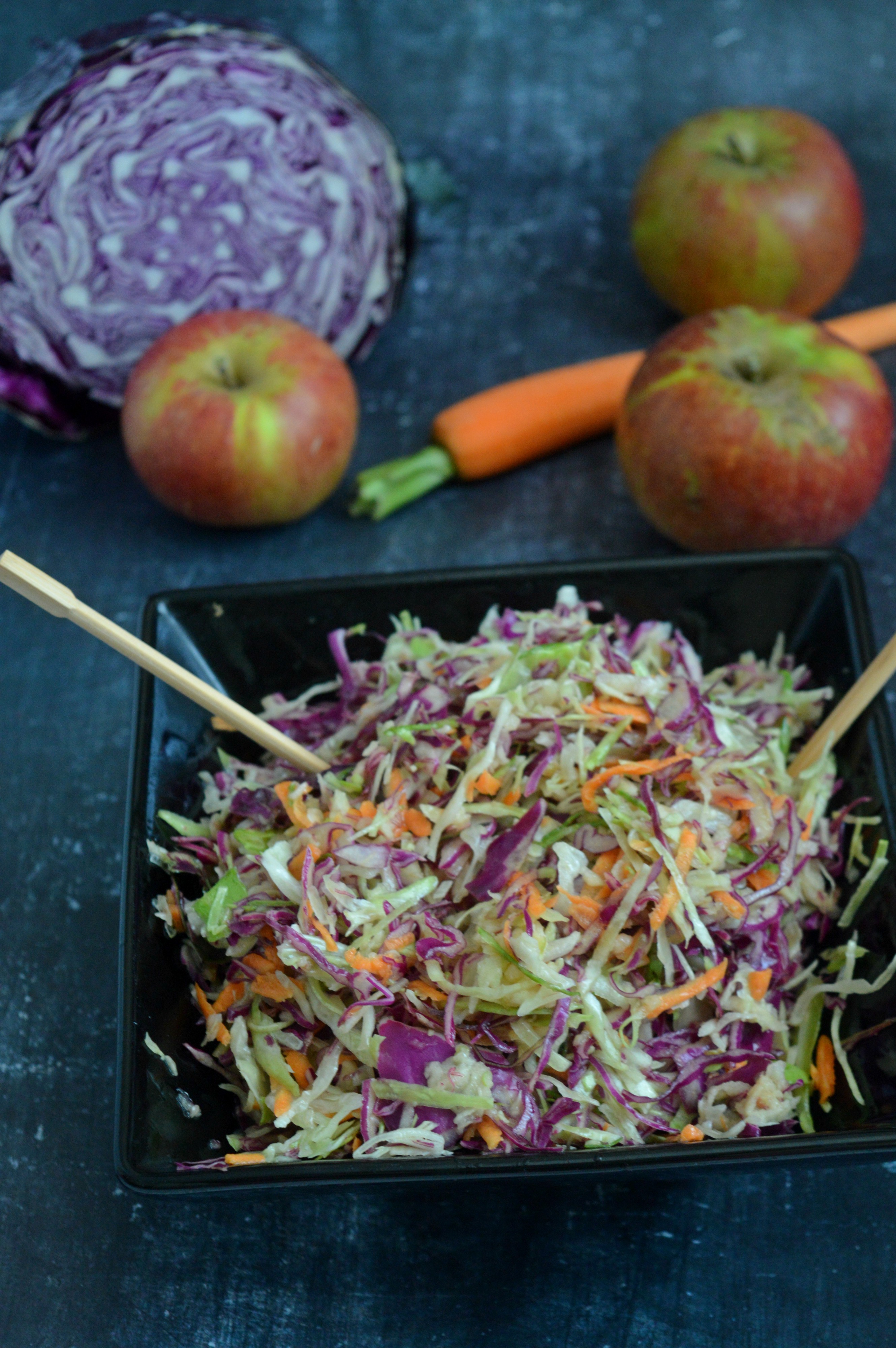 Crunchy Apple & Cabbage Slaw