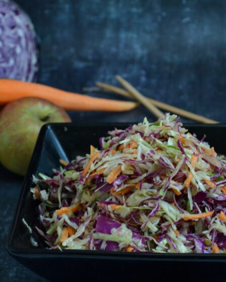 Crunchy Apple & Cabbage Slaw