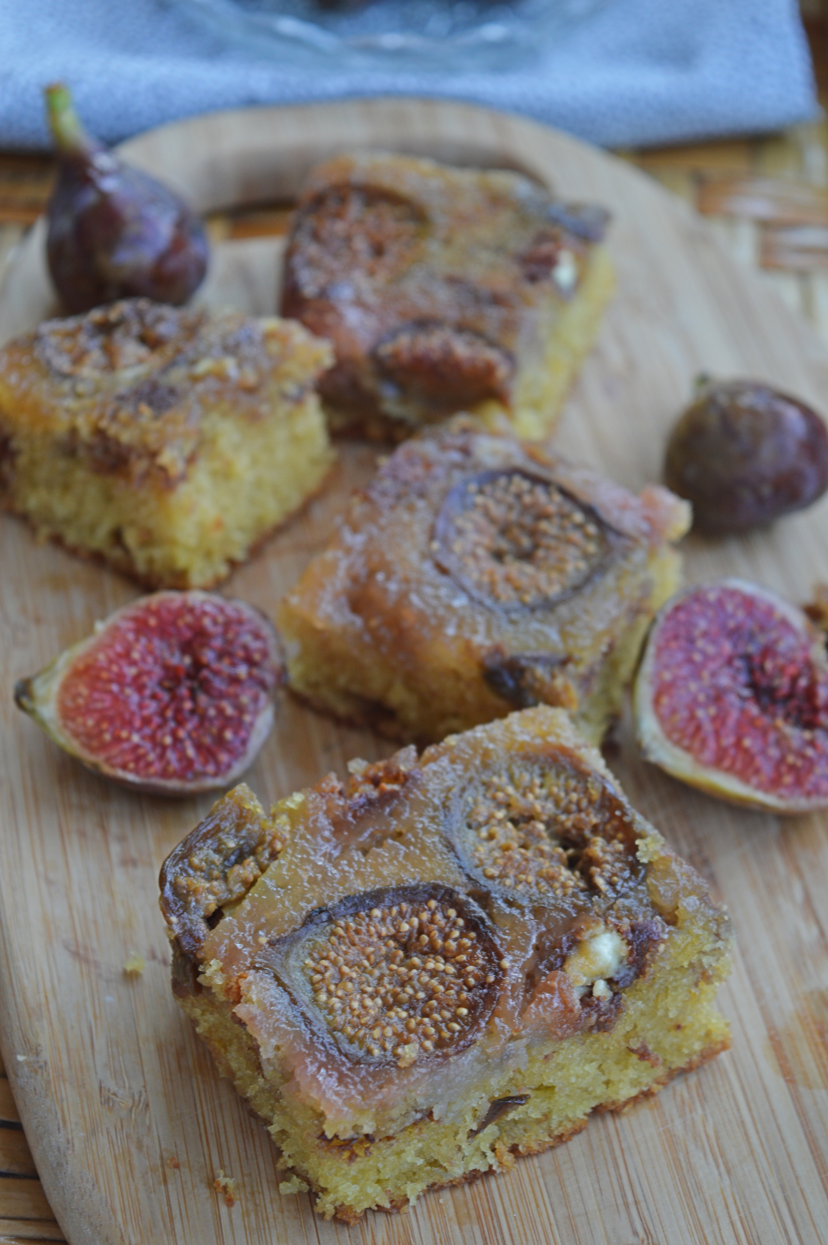 Fig & Chocolate Chip Traybake