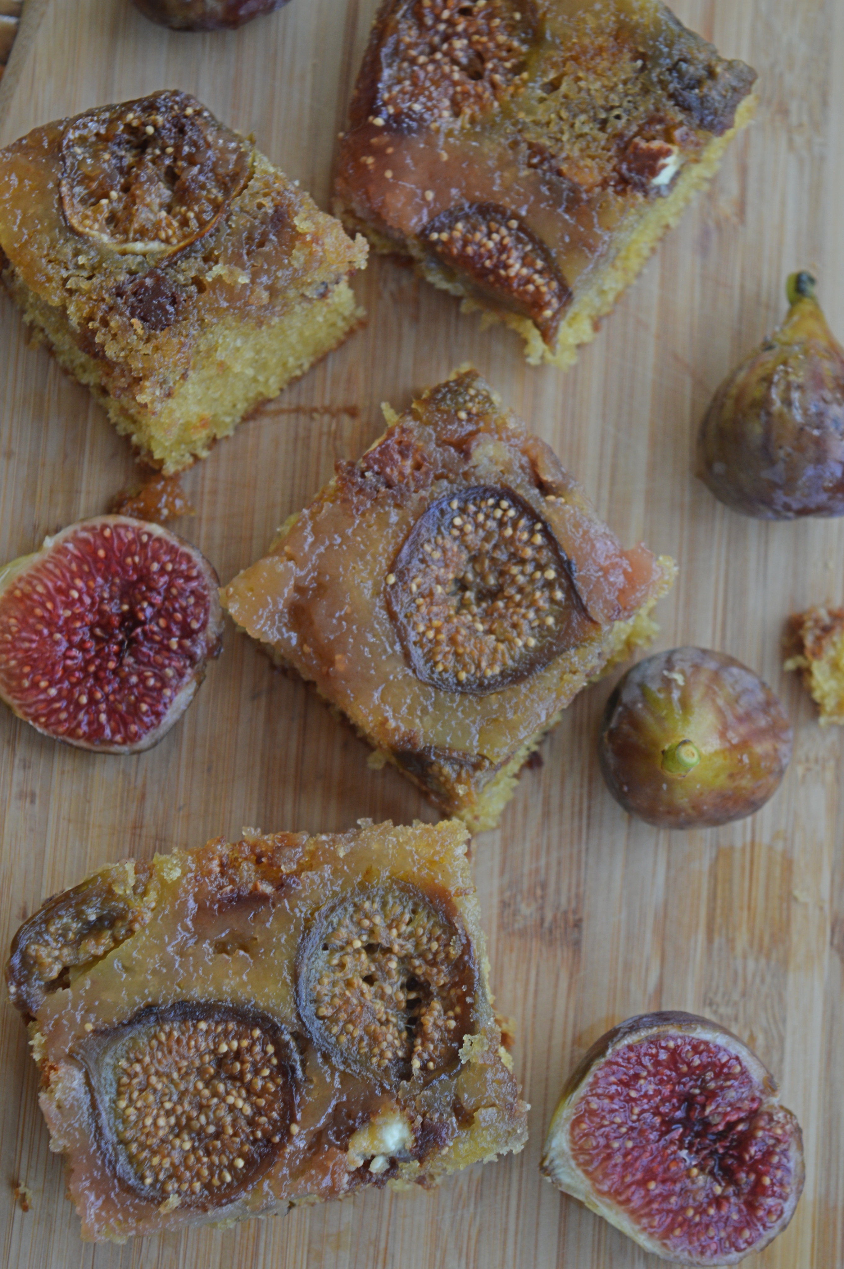 Fig & Chocolate Chip Traybake