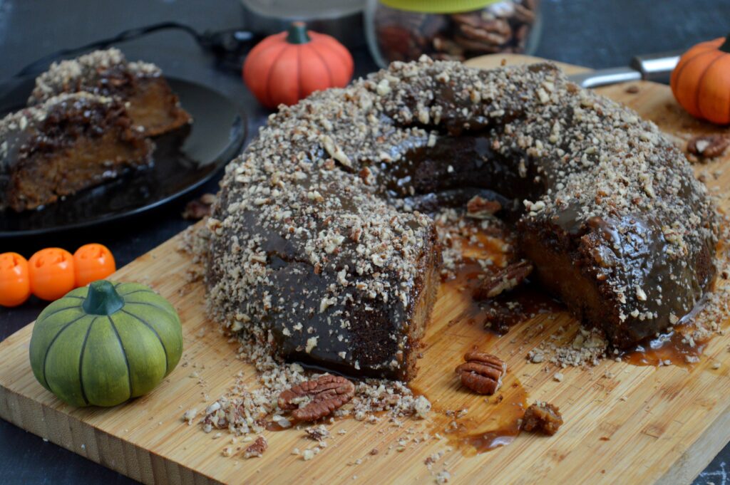Easy Pumpkin Chocolate Cake