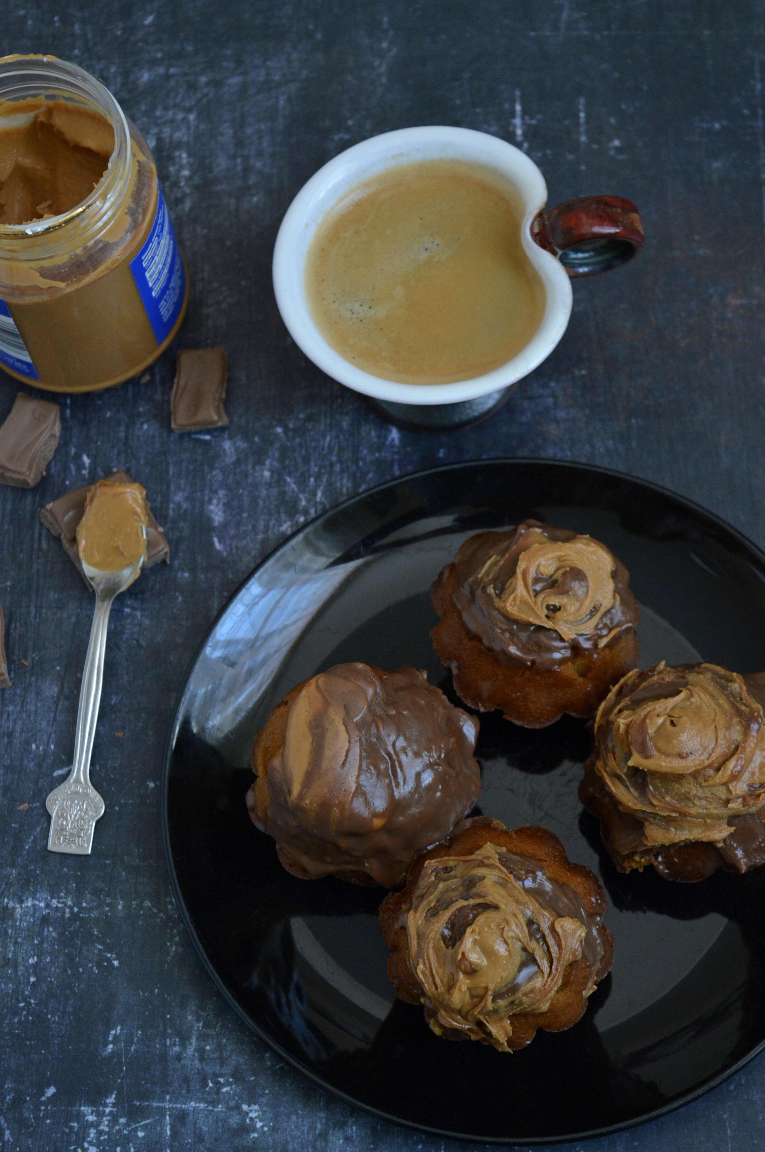 Peanut Butter & Chocolate Pumpkin Muffins