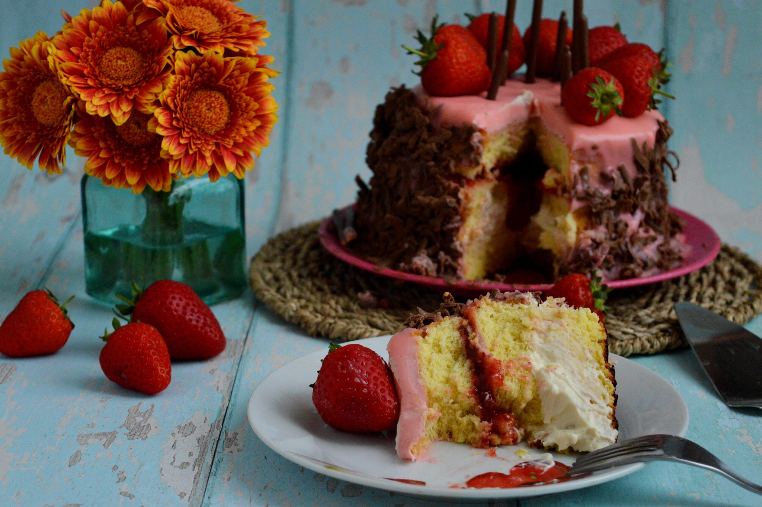 Strawberry White Chocolate Cake