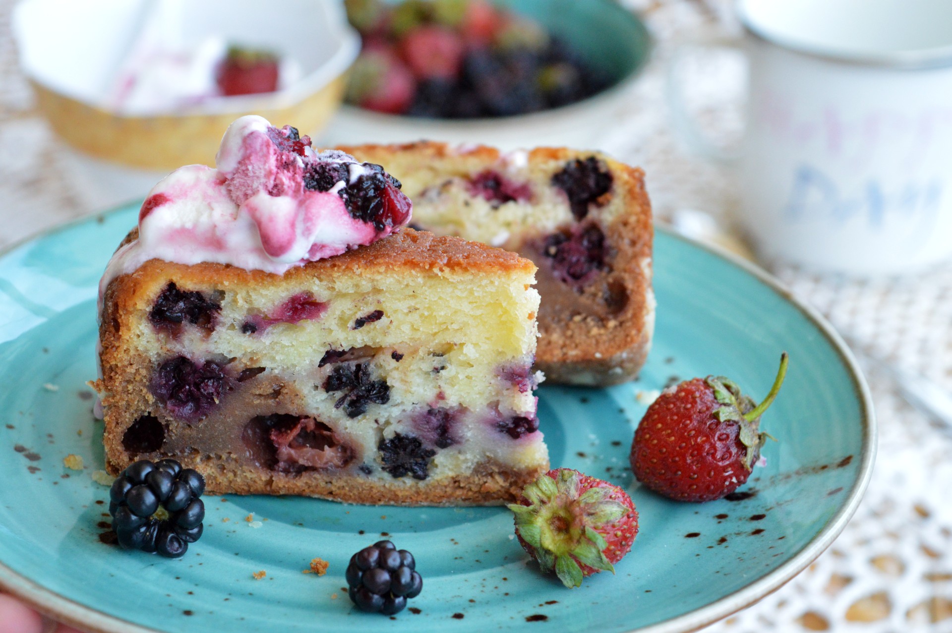 Blackberries & Wild Strawberries Pie