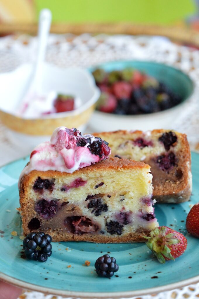 Blackberries & Wild Strawberries Pie
