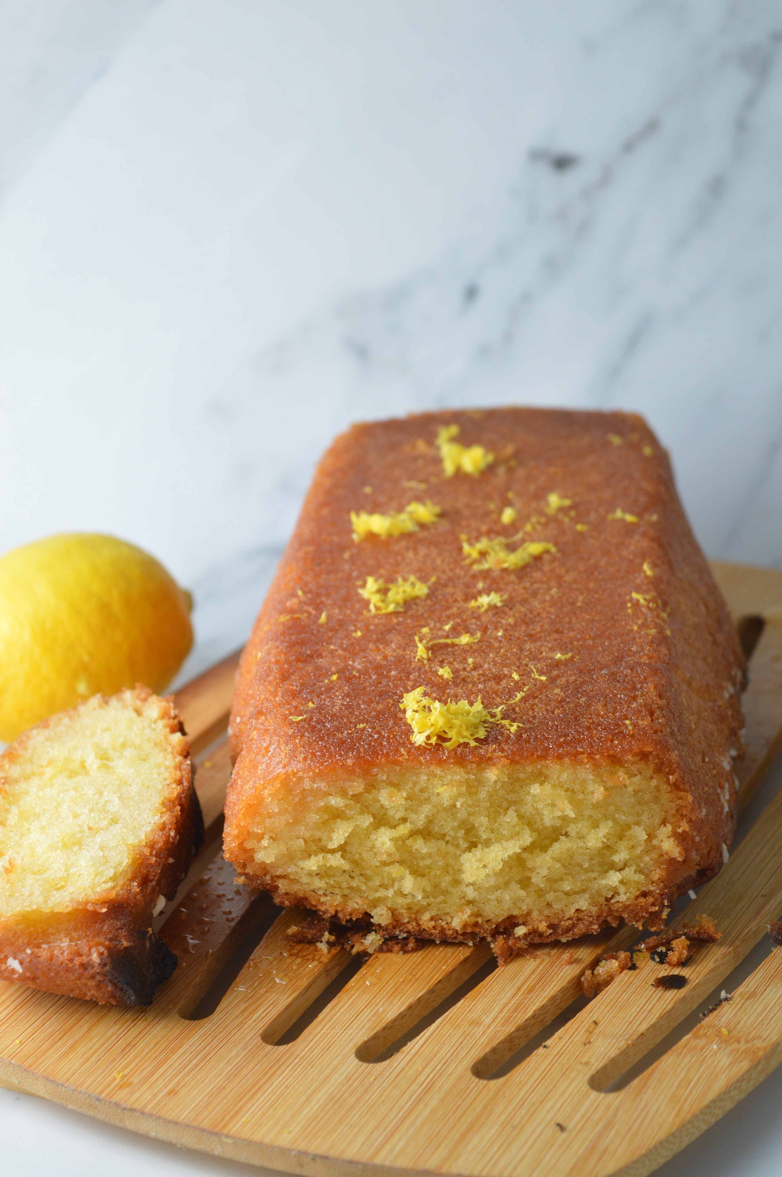 Best Lemon Drizzle Cake