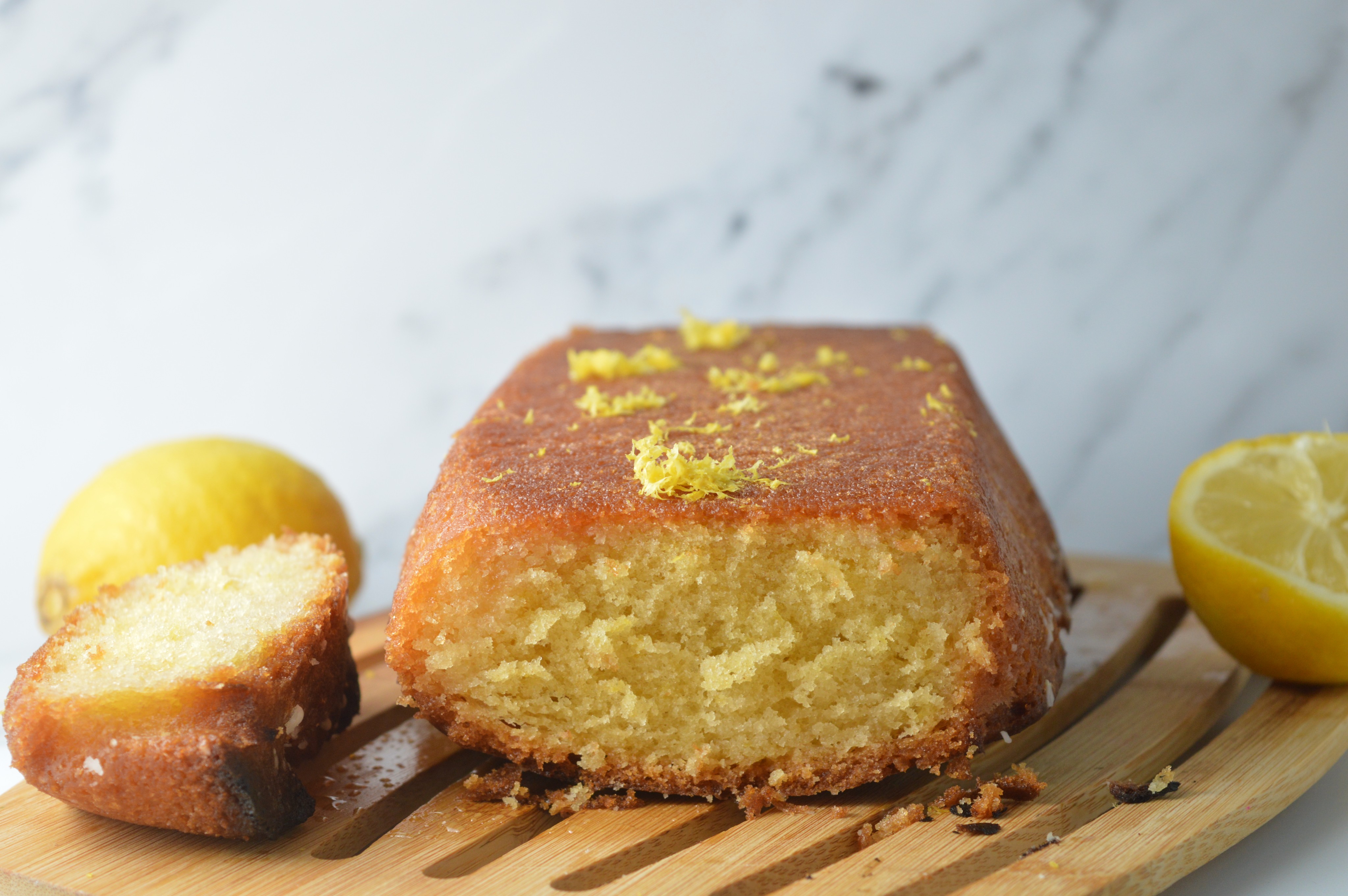 Best Lemon Drizzle Cake