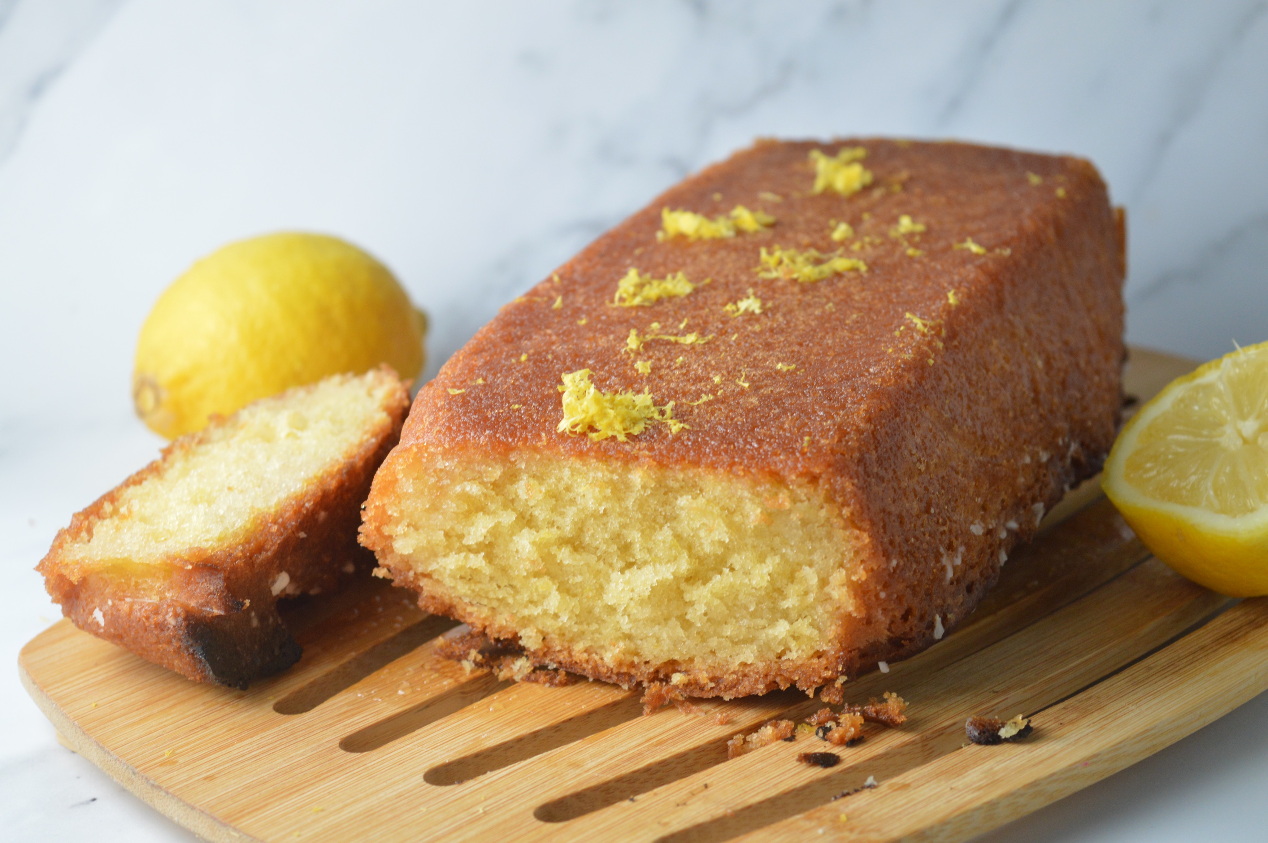 Best Lemon Drizzle Cake