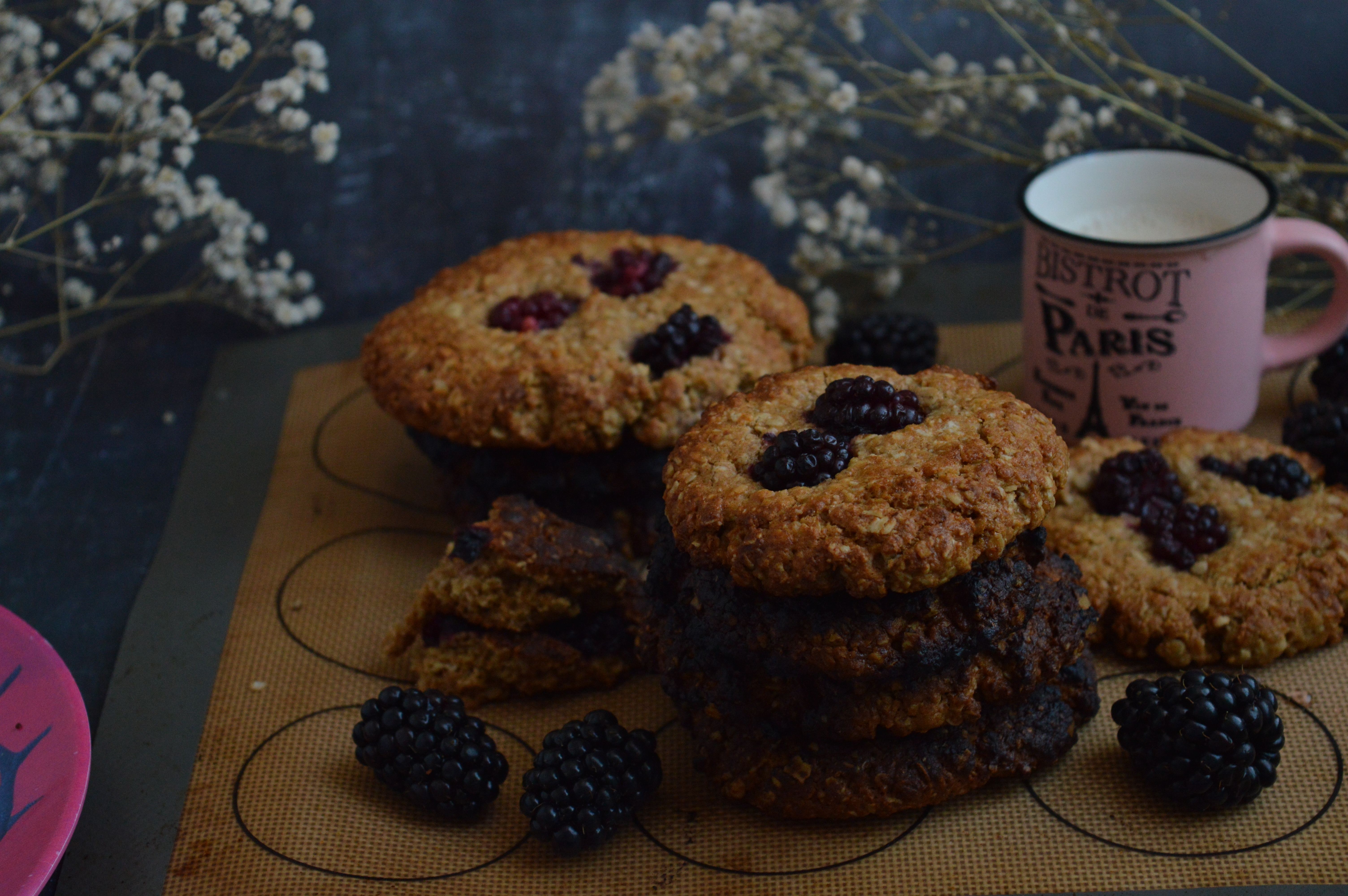 Blackberry Oat Cookies